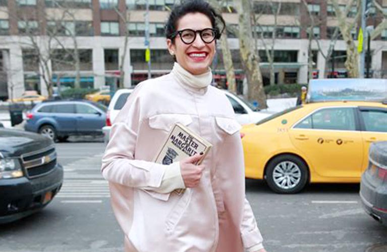 How tall is Elena Moussa?