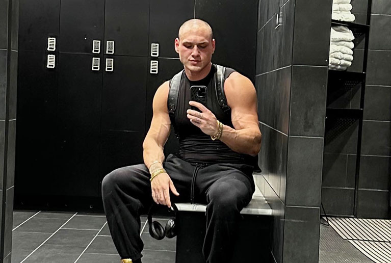 how old is Leo Skepi ?