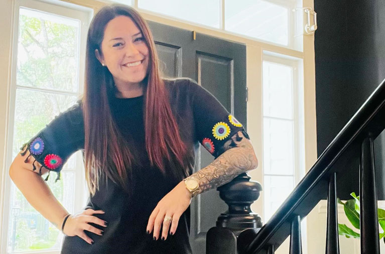 how tall is Samantha Rotunda ?