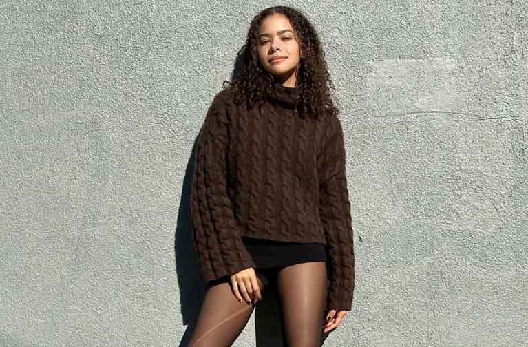 How tall is Antonia Gentry?