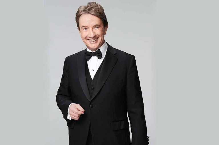 how tall is martin short ?