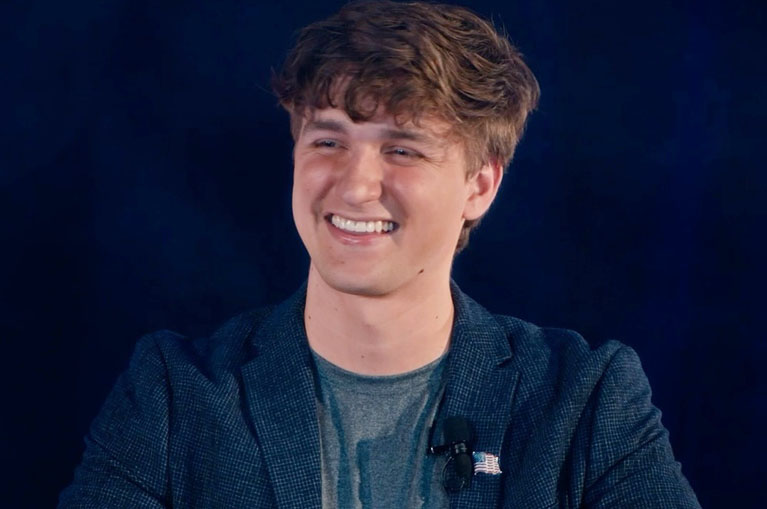 how old is Luke Beasley?