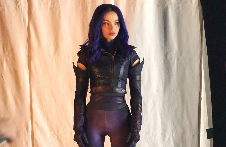 How tall is Dove Cameron?