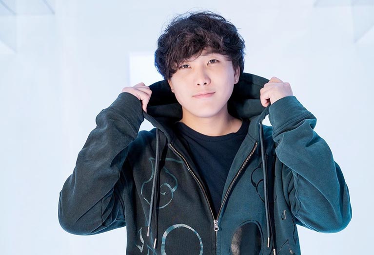 How tall is Sykkuno?